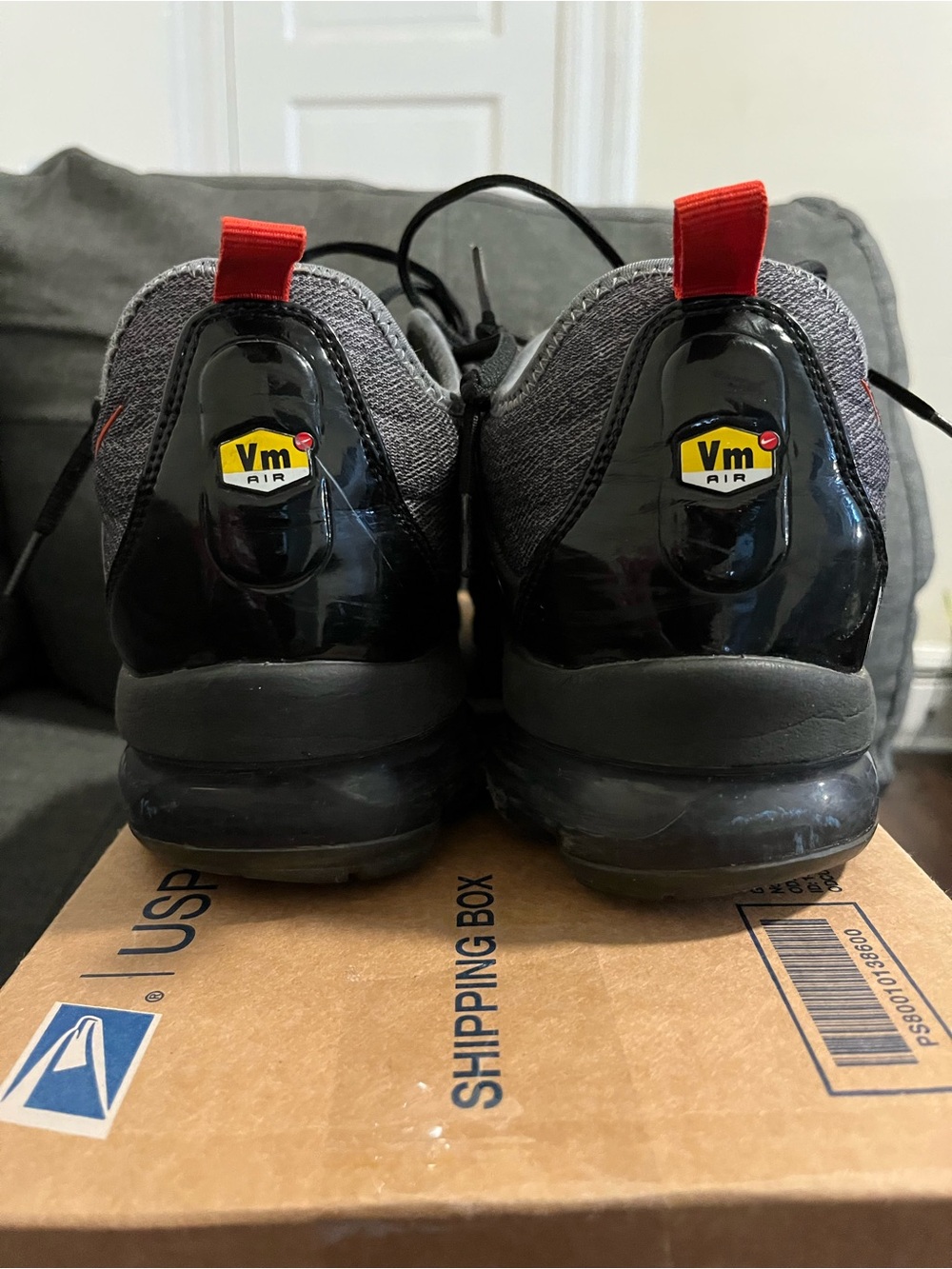 Nike AIR VAPORMAX PLUS Men’s Size 13/Women’s 14.5 - Picture 13 of 16